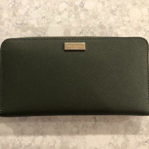 Kate Spade Green Wallet